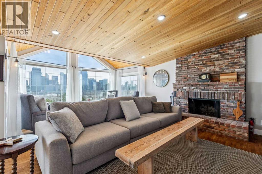 Single Family House for Sale in  Crescent Road NW Crescent Heights Calgary 