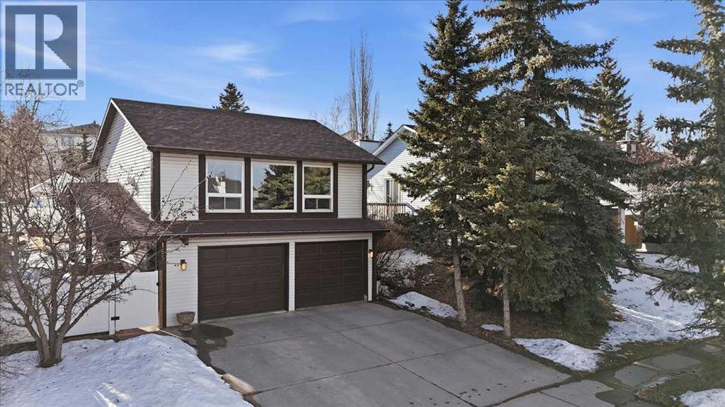 Single Family House Bi-level for Sale in  Macewan Glen Drive NW MacEwan Glen Calgary 