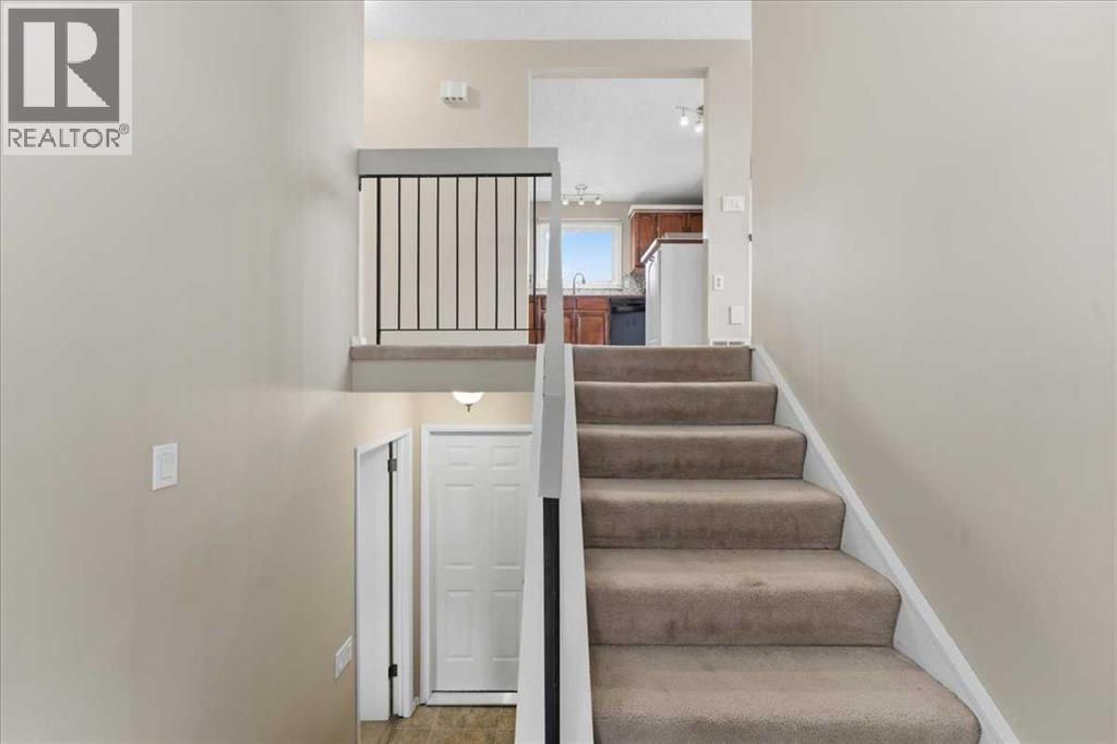 Single Family House Bi-level for Sale in  Macewan Glen Drive NW MacEwan Glen Calgary 