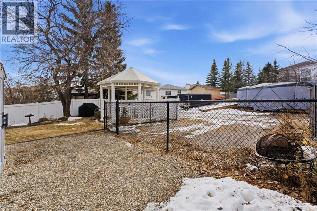 Single Family House Bi-level for Sale in  Macewan Glen Drive NW MacEwan Glen Calgary 