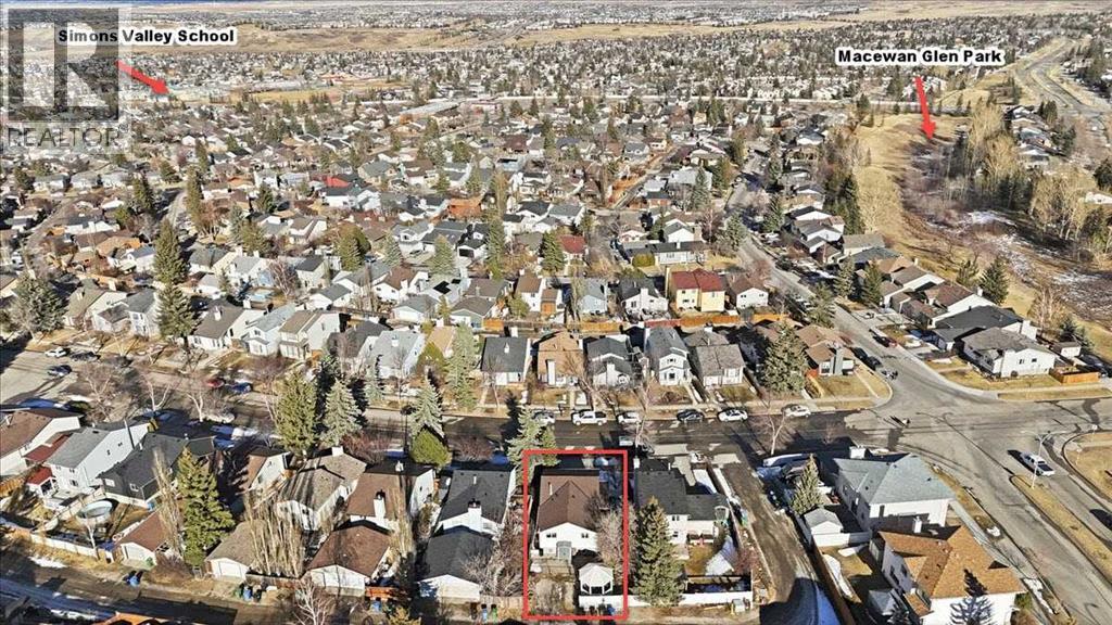 Single Family House Bi-level for Sale in  Macewan Glen Drive NW MacEwan Glen Calgary 