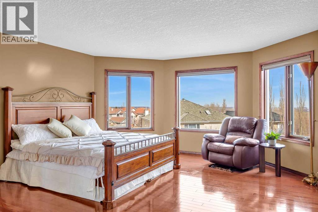 Single Family House for Sale in  Hamptons Boulevard NW Hamptons Calgary 