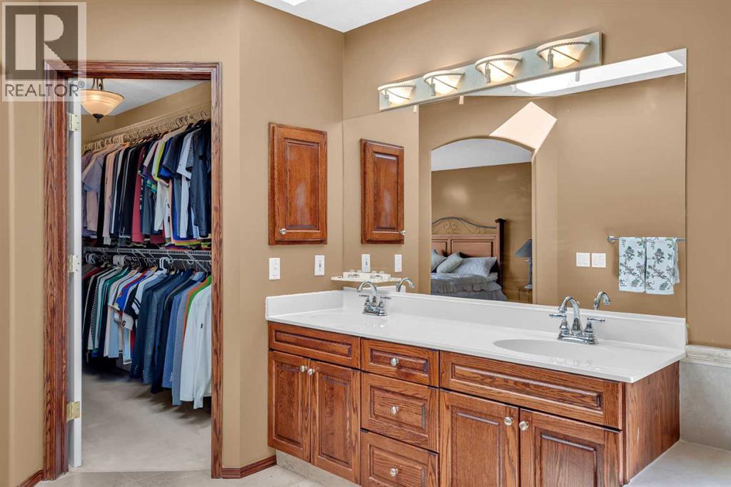 Single Family House for Sale in  Hamptons Boulevard NW Hamptons Calgary 