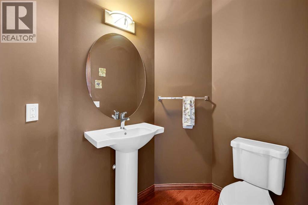 Single Family House for Sale in  Hamptons Boulevard NW Hamptons Calgary 