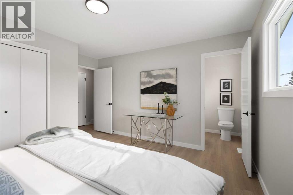 Single Family House 4 Level for Sale in  Silverview Way NW Silver Springs Calgary 