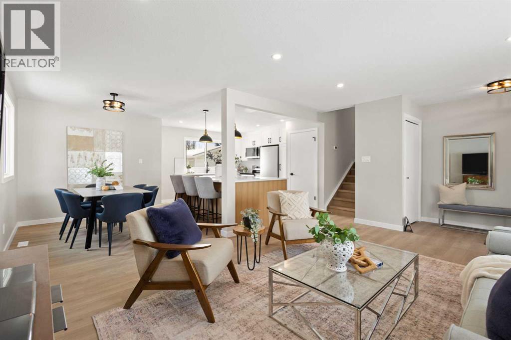 Single Family House 4 Level for Sale in  Silverview Way NW Silver Springs Calgary 