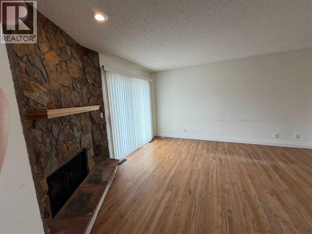 Single Family House for Sale in   A Street SW Killarney/Glengarry Calgary 