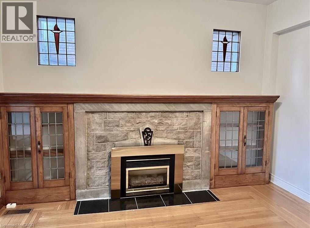 220 MAPLEWOOD Avenue Unit# 1