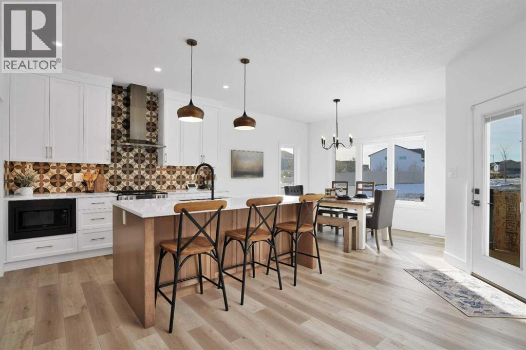 Single Family House for Sale in  Emerald Drive Evergreen Red Deer 