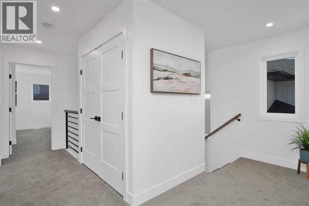 Single Family House for Sale in  Emerald Drive Evergreen Red Deer 