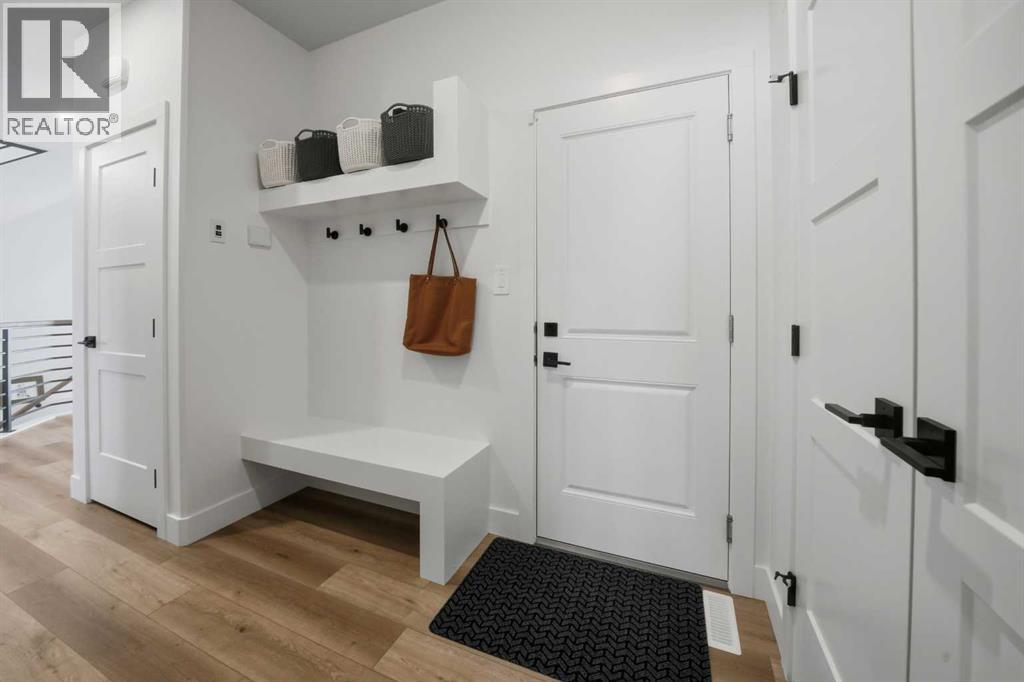 Single Family House for Sale in  Emerald Drive Evergreen Red Deer 