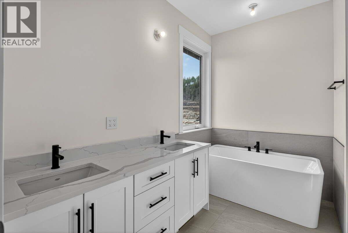  2150 Montenegro Drive, Kelowna