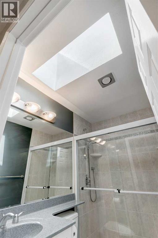 Single Family House for Sale in    Street NW Varsity Calgary 