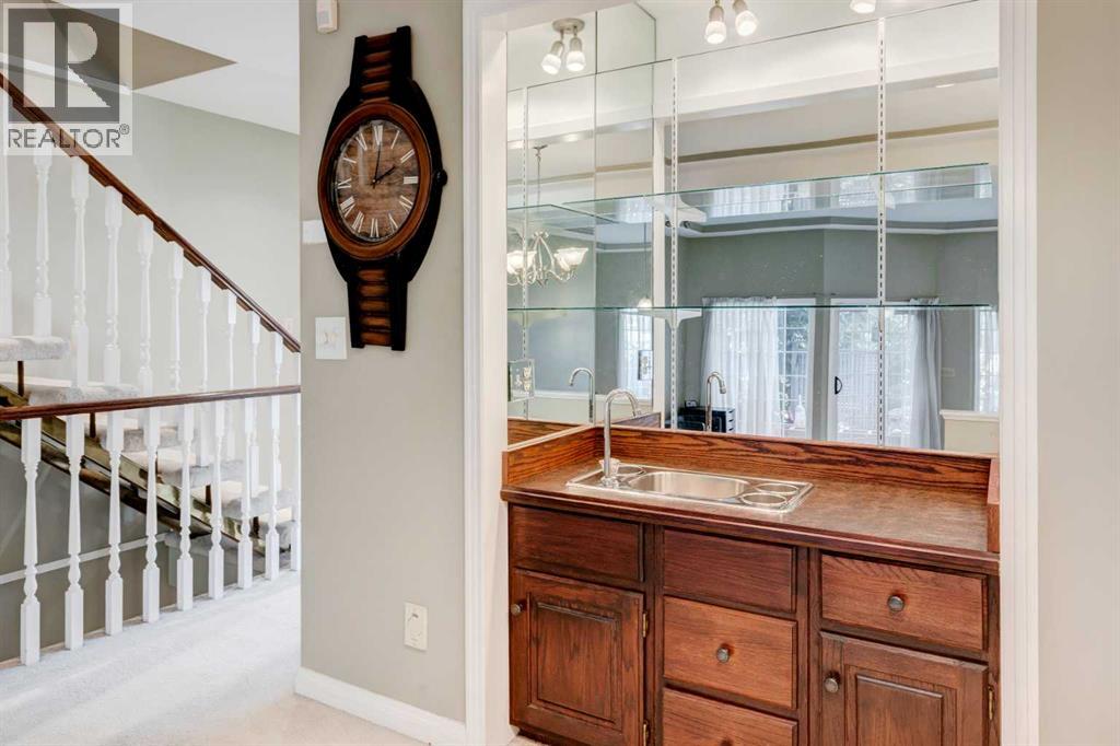 Single Family House for Sale in    Street NW Varsity Calgary 