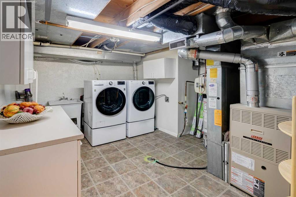 Single Family House for Sale in    Street NW Varsity Calgary 