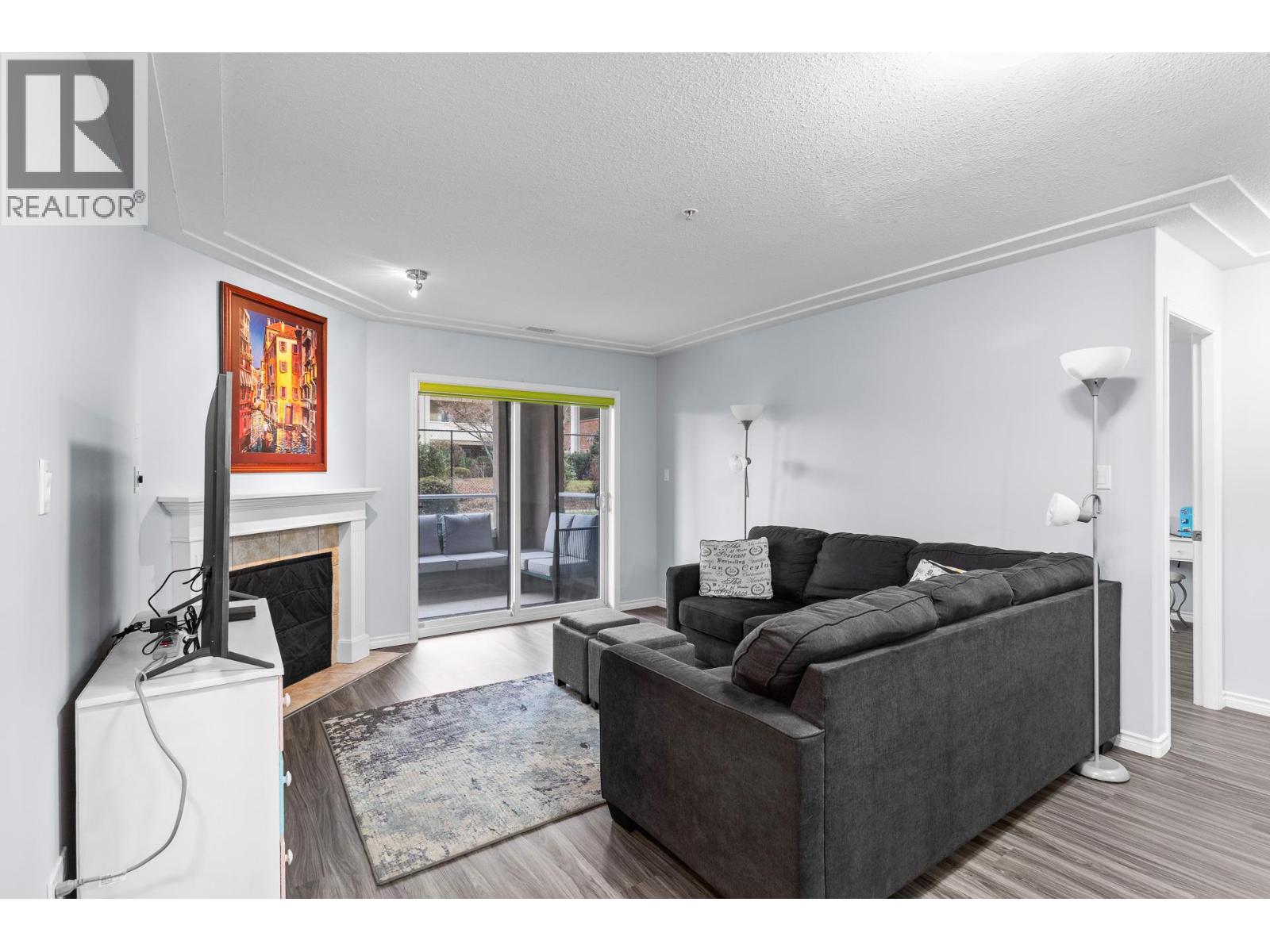 #105 1966 DURNIN ROAD - 10