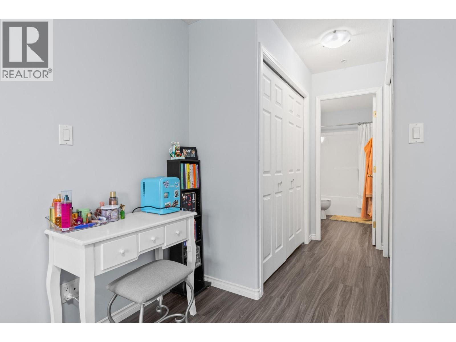 #105 1966 DURNIN ROAD - 17