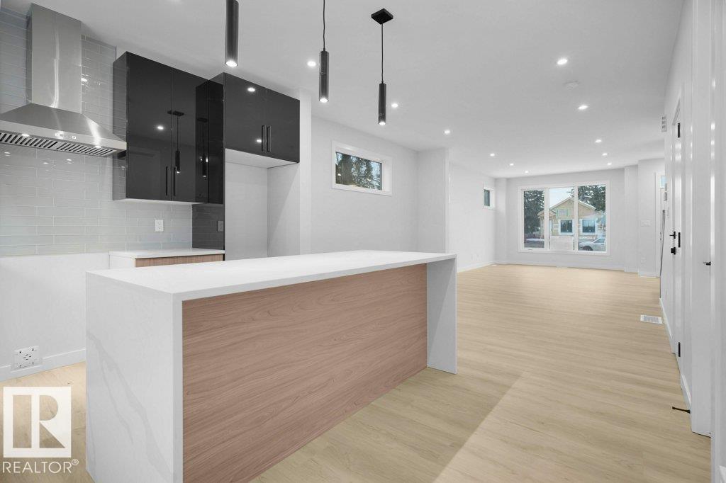 10663 61 AV NW - 1