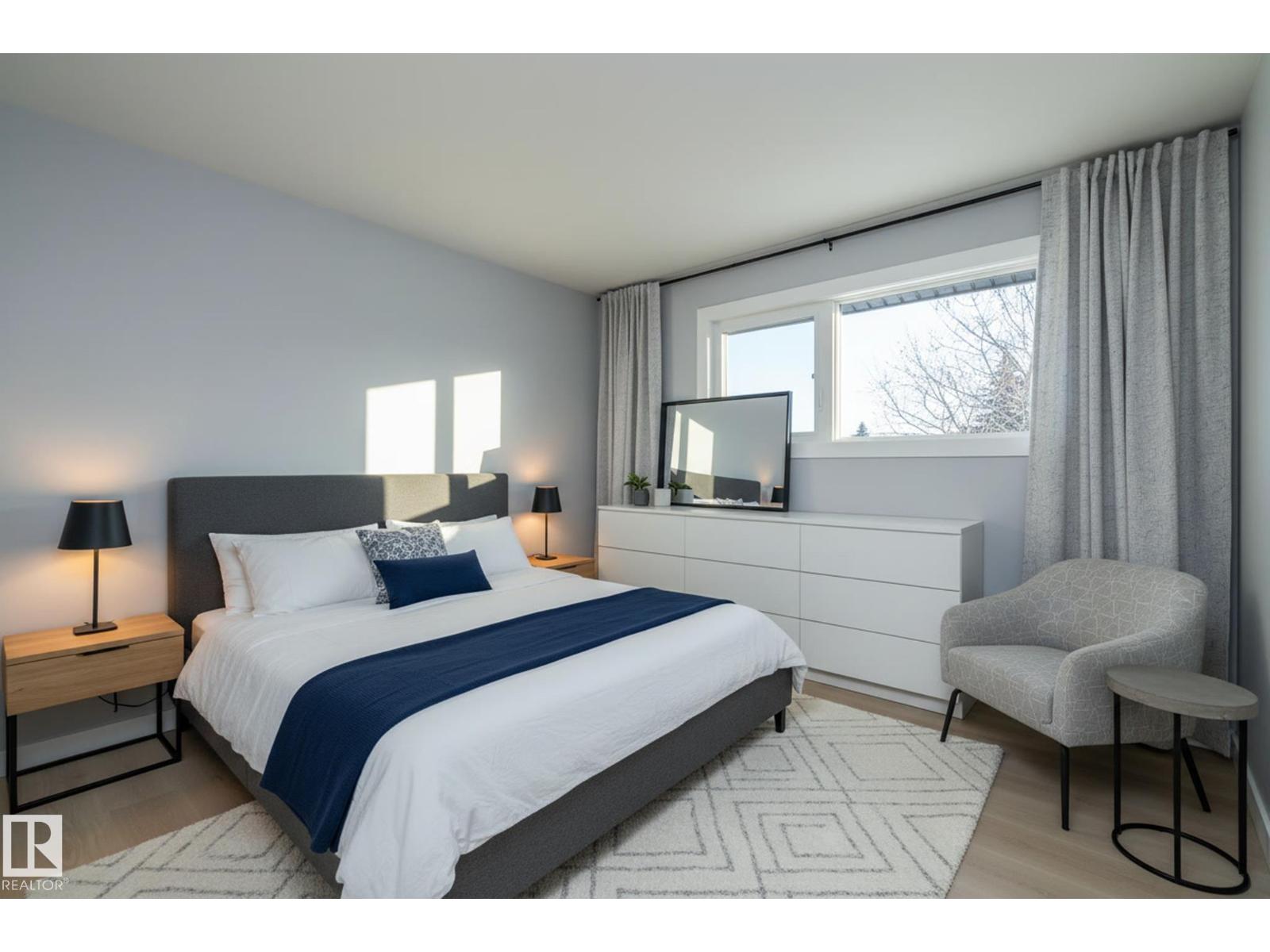 8008 159 ST NW - 13