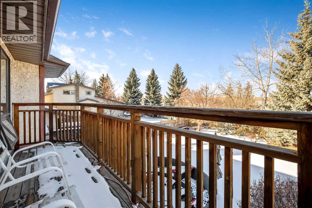 Single Family House for Sale in  Canter Place SW Canyon Meadows Calgary 