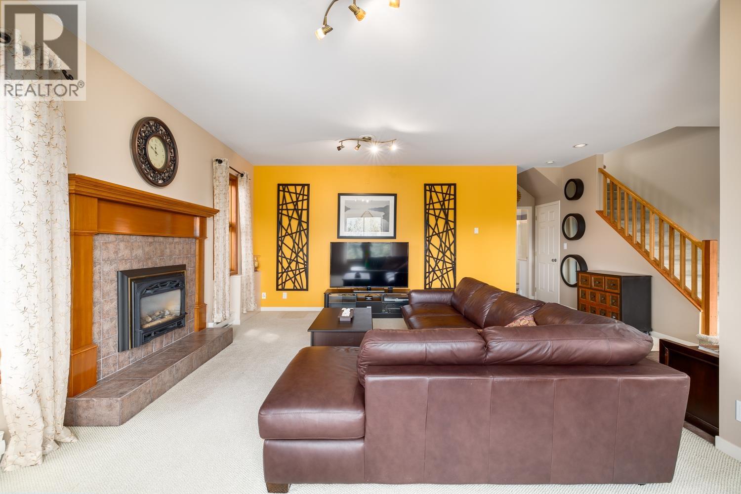 571 ROOCROFT LANE, Bowen Island