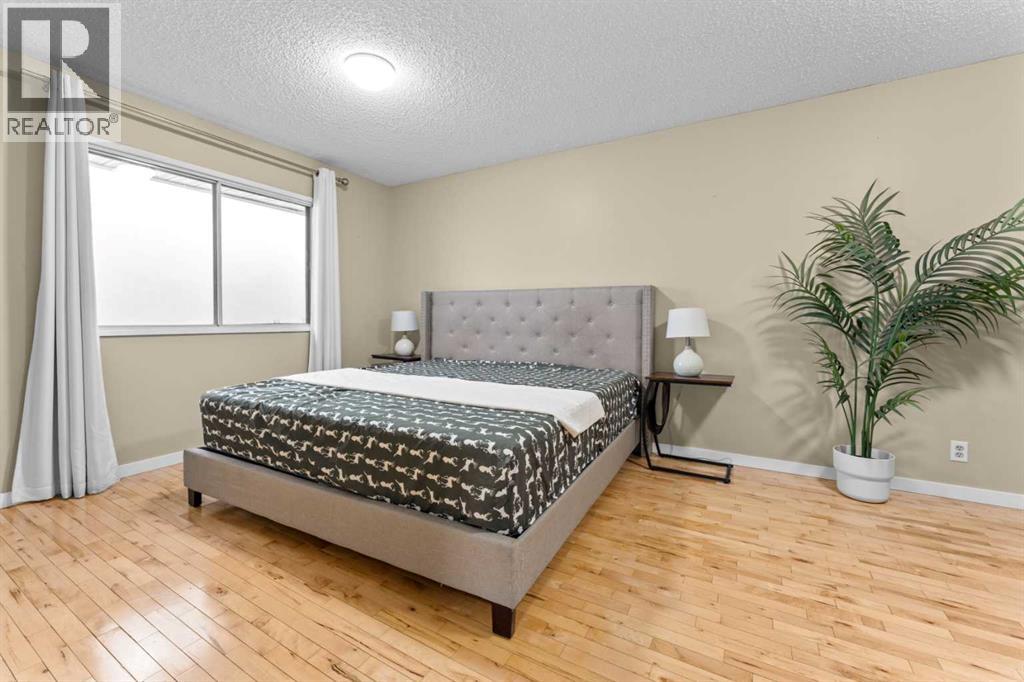 Multi-family House Bi-level for Sale in  &   Street NW Mount Pleasant Calgary 