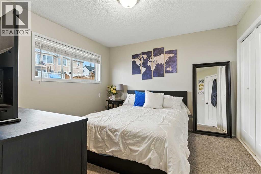 Single Family House Bi-level for Sale in    Street SW Killarney/Glengarry Calgary 