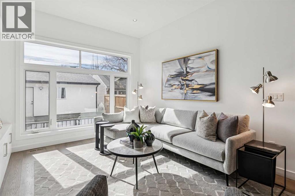 Single Family House for Sale in   Avenue NW Hillhurst Calgary 