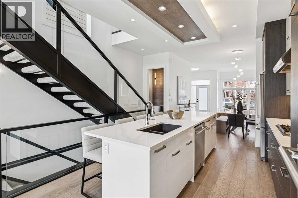 Single Family House for Sale in   Avenue NW Hillhurst Calgary 