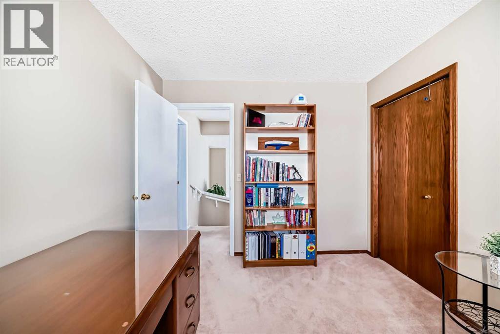 Single Family House for Sale in  Macewan Park Circle NW MacEwan Glen Calgary 