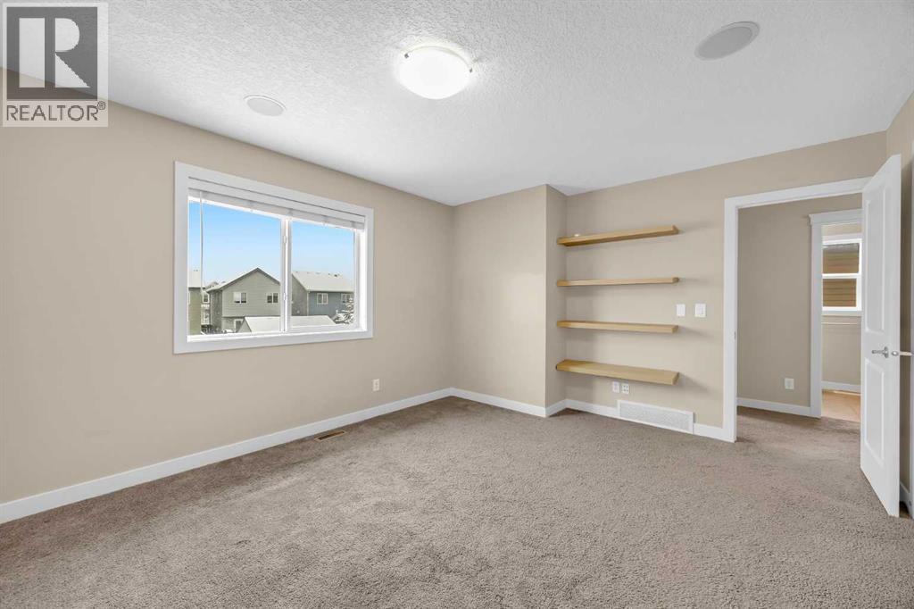 Single Family House for Sale in  Autumn Circle SE Auburn Bay Calgary 