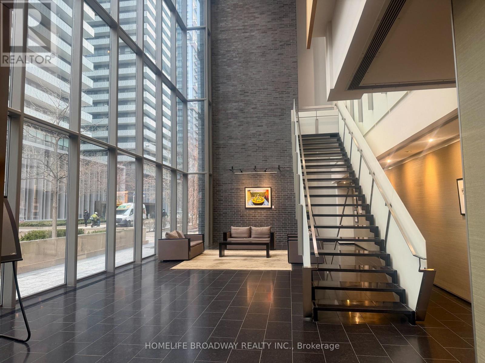 Listing photo of 4406 - 33 CHARLES STREET E