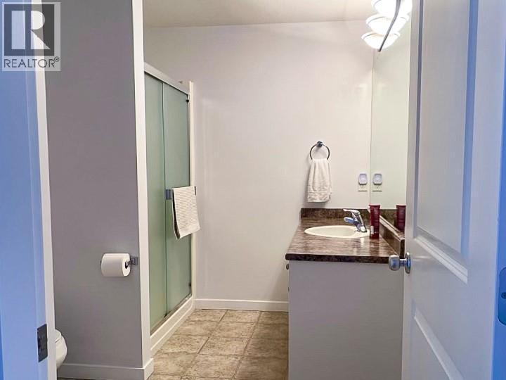 #3 671 24 STREET NE - 29