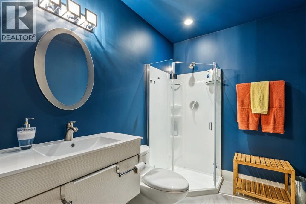 Single Family House for Sale in   Street SW Killarney/Glengarry Calgary 