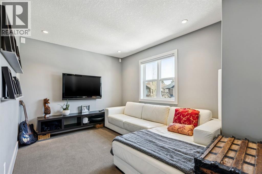 Single Family House for Sale in   Street SW Killarney/Glengarry Calgary 