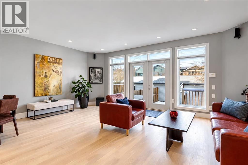 Single Family House for Sale in   Street SW Killarney/Glengarry Calgary 