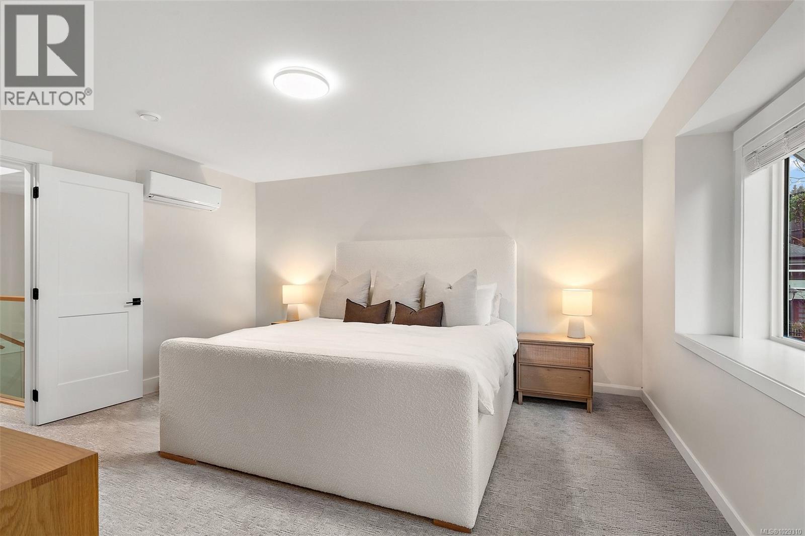  1109 Moonstone Loop, Langford