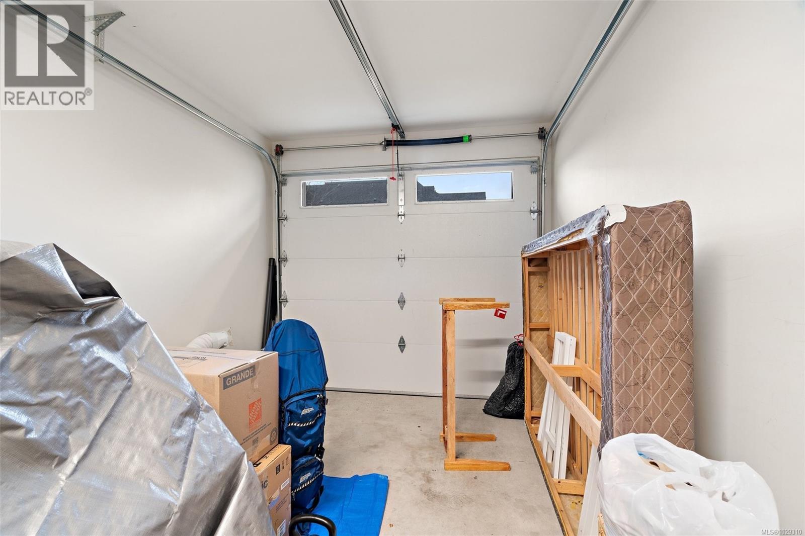  1109 Moonstone Loop, Langford