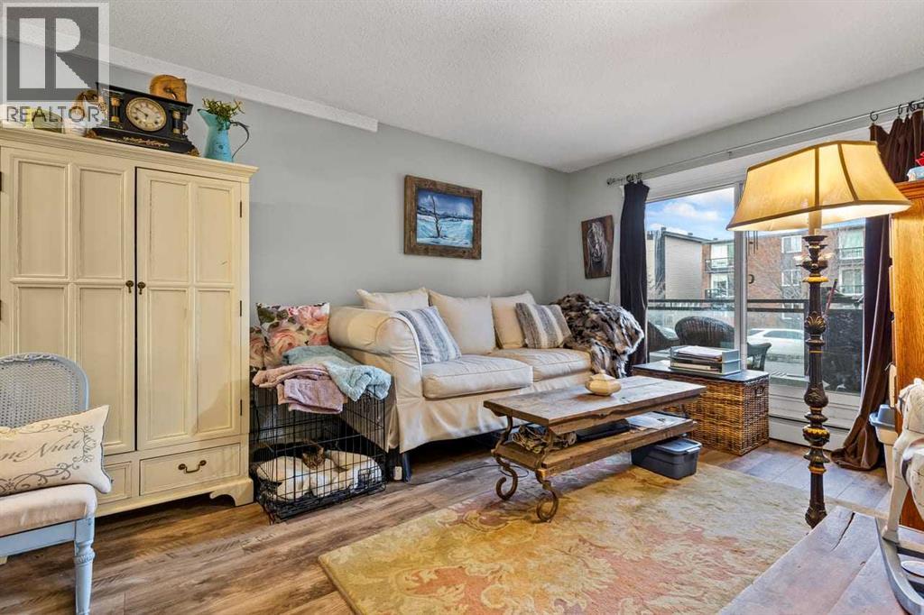 201, 2010 11 Avenue SW, Calgary, Alberta