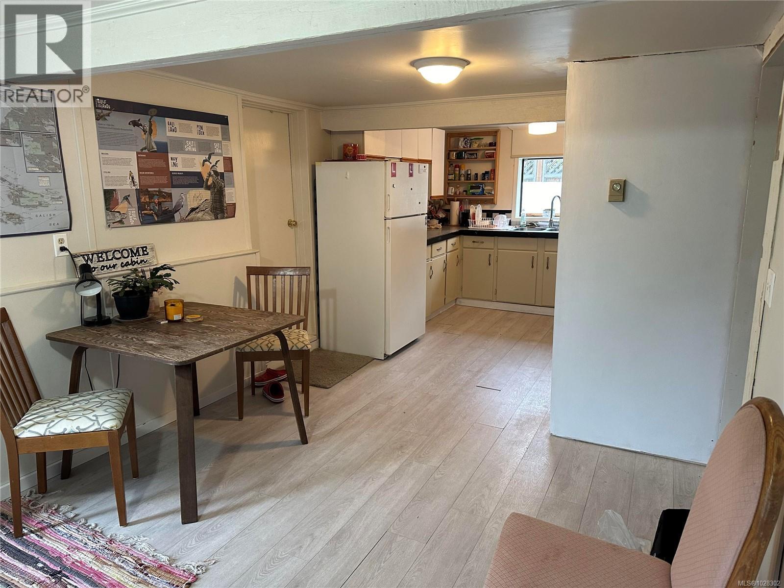  10391 Resthaven Drive, Sidney