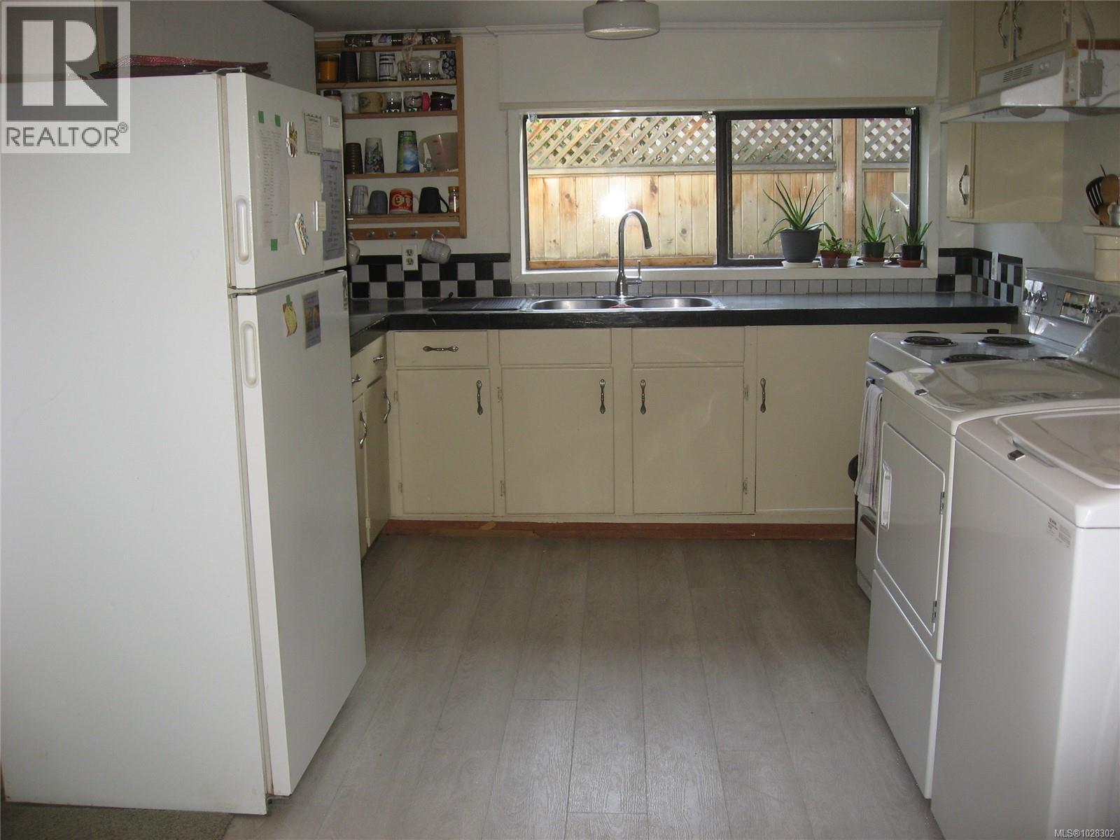  10391 Resthaven Drive, Sidney