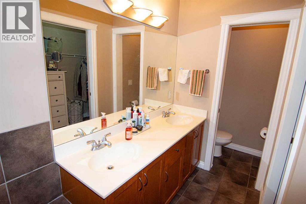 Single Family House for Sale in   Hemlock Crescent SW Spruce Cliff Calgary 