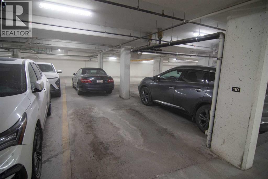 Single Family House for Sale in   Hemlock Crescent SW Spruce Cliff Calgary 