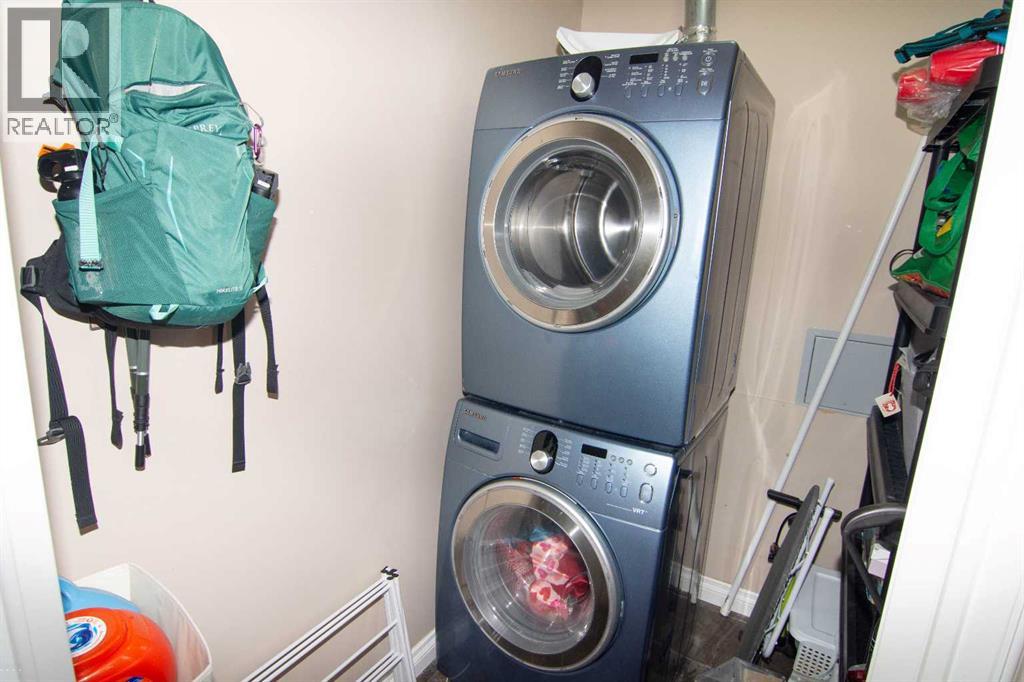 Single Family House for Sale in   Hemlock Crescent SW Spruce Cliff Calgary 