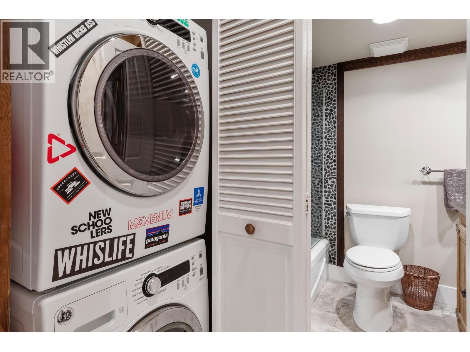 207 2050 LAKE PLACID ROAD, Whistler