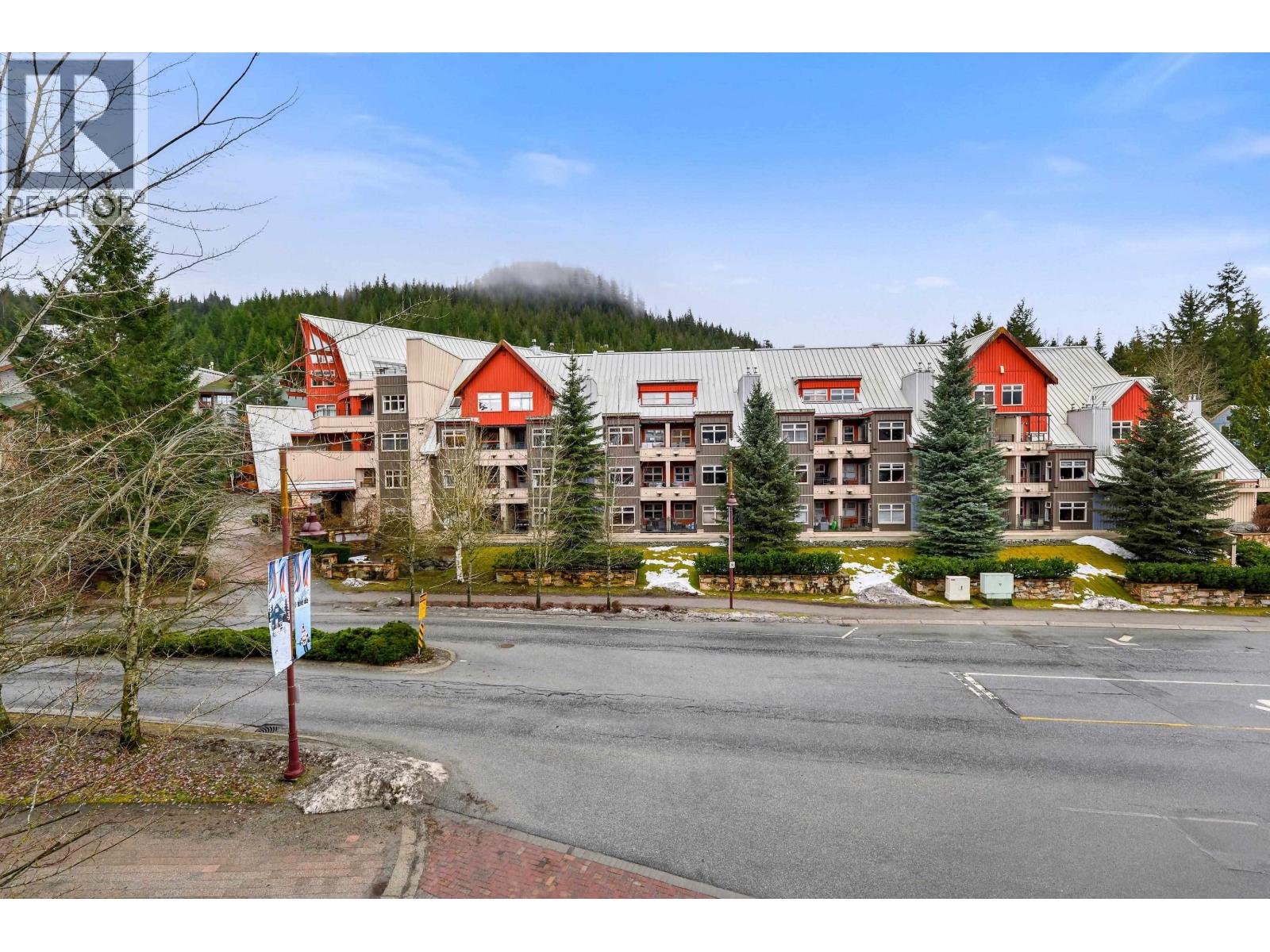 207 2050 LAKE PLACID ROAD, Whistler