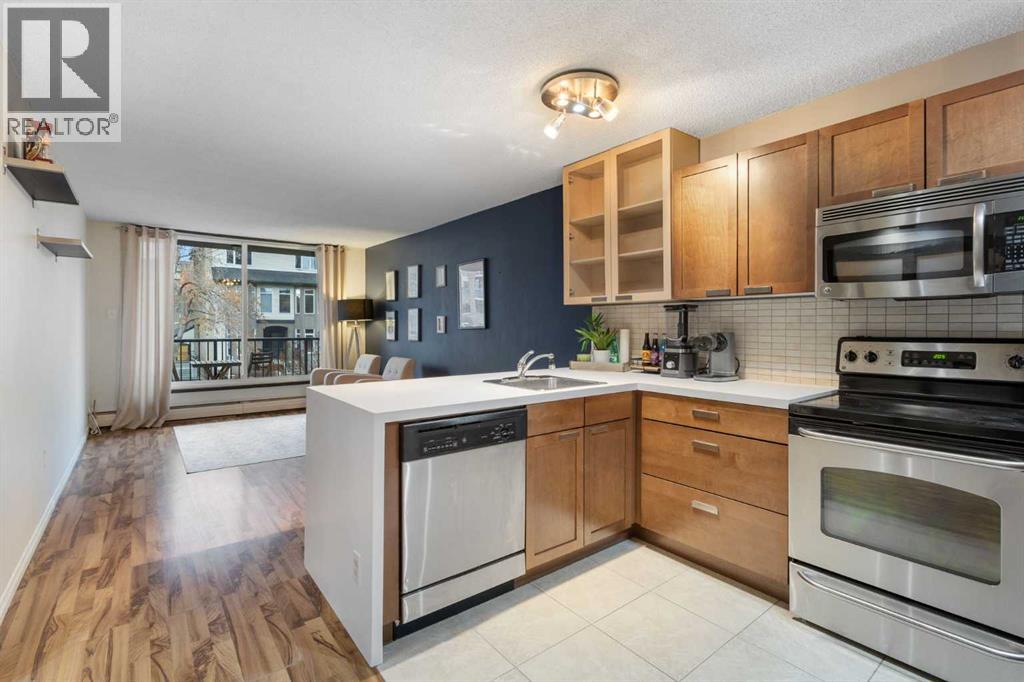 202, 1015 14 Avenue SW photo 4