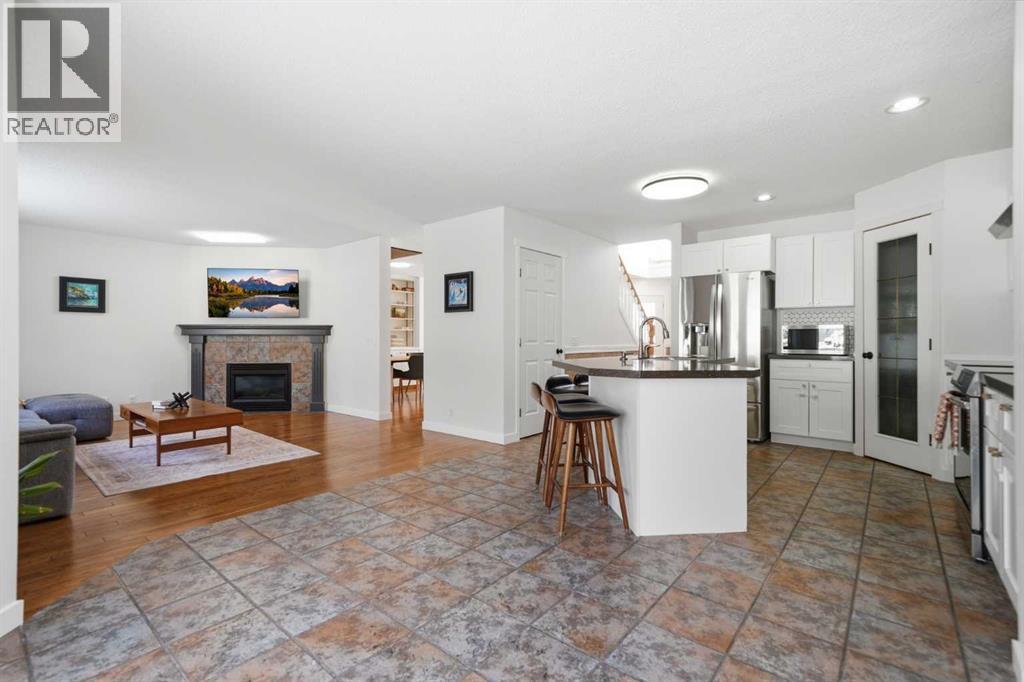 Single Family House for Sale in  Scenic View Close NW Scenic Acres Calgary 