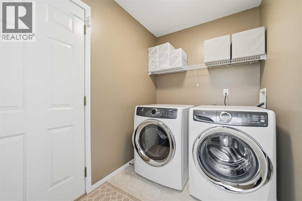 Single Family House for Sale in  Scenic View Close NW Scenic Acres Calgary 