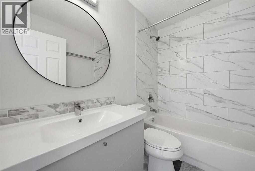 Single Family House for Sale in  Scenic View Close NW Scenic Acres Calgary 